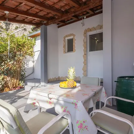 Apartments Ivan - With Parking Omis Exterior photo